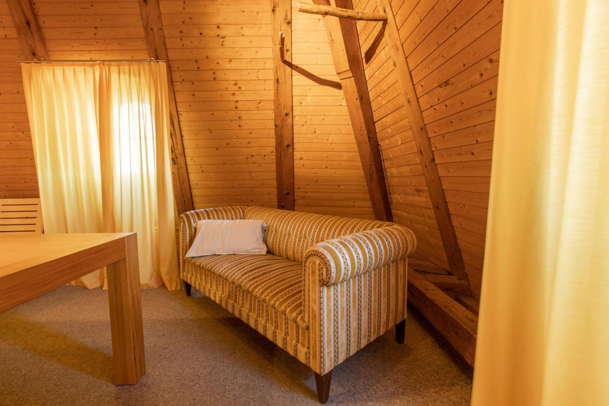 Gasthaus Roessli Mogelsberg ภายนอก รูปภาพ